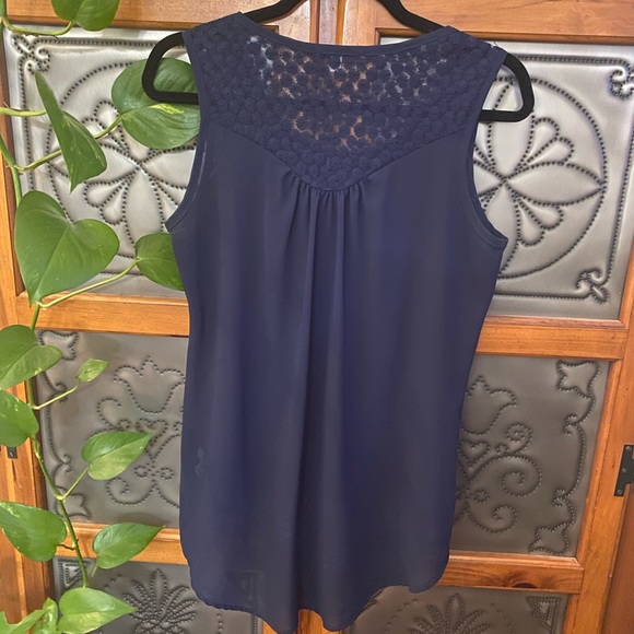 2/$10- S.O.Y. - Embroidered Detail High Low Top - Picture 5 of 7